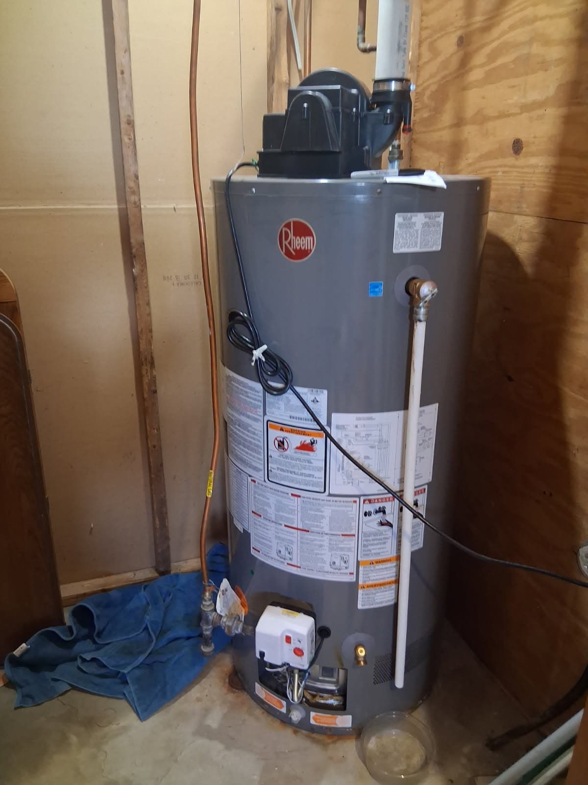 Rheem water heater installed by Relica Comforts
