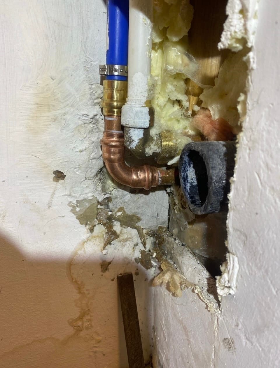 Water leak repair service